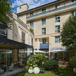 Hotel Ampere, Paris